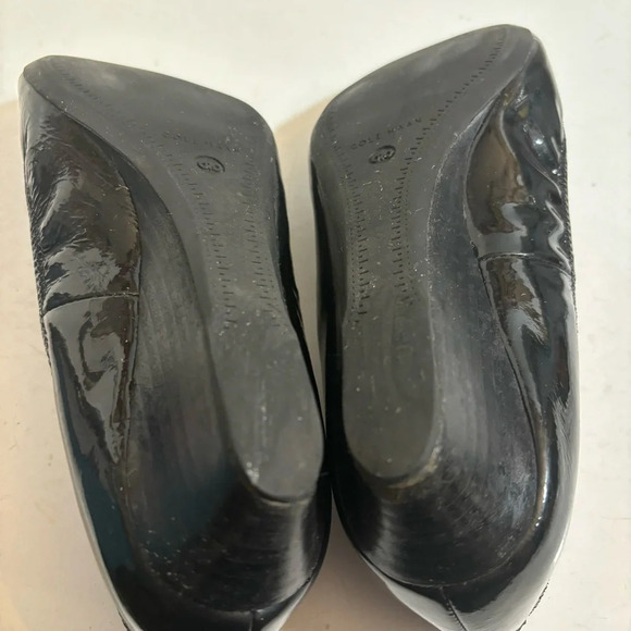 Cole Haan women’s black patent leather wedge heel slip on shoe in size - Picture 11 of 14
